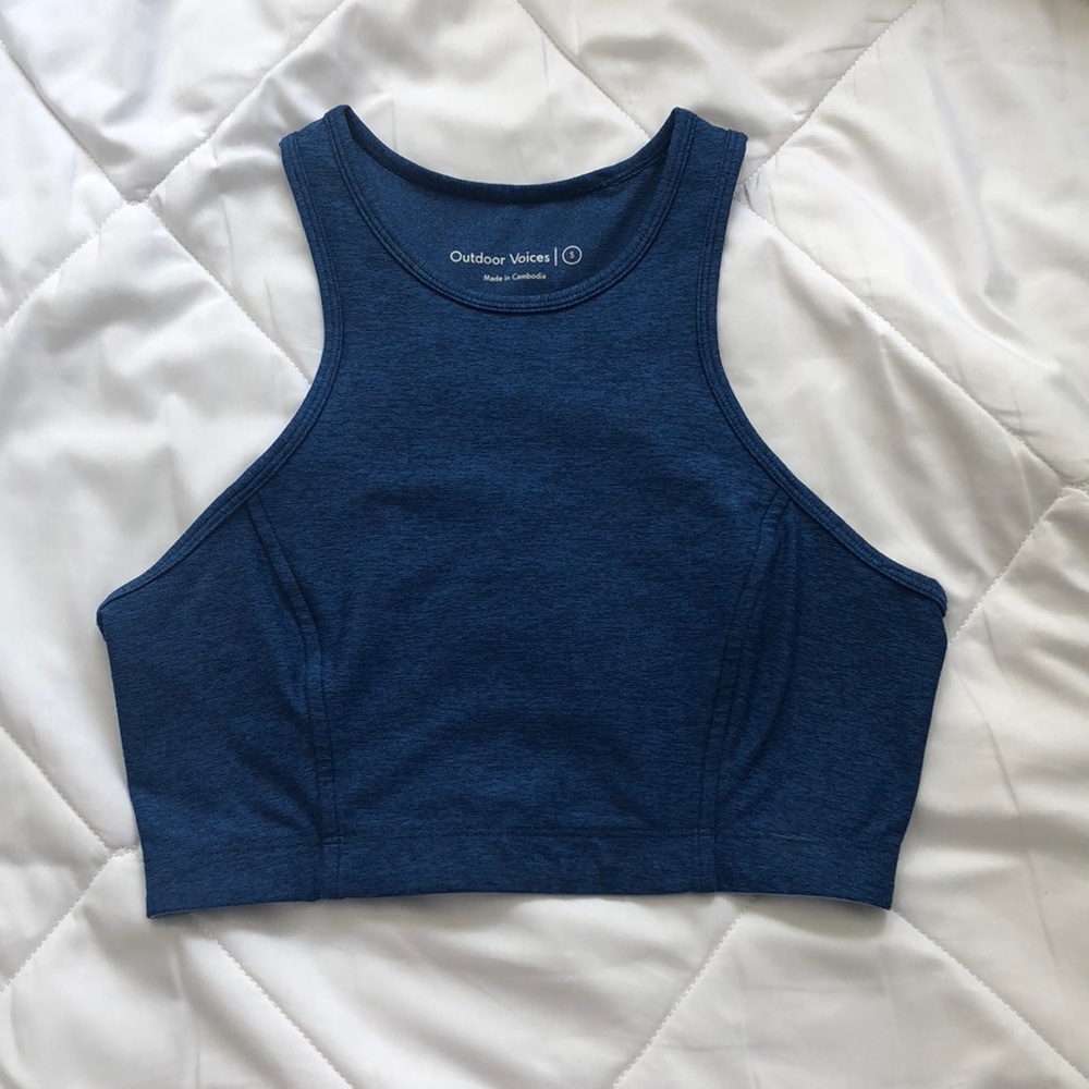 Outdoor voices Athena crop